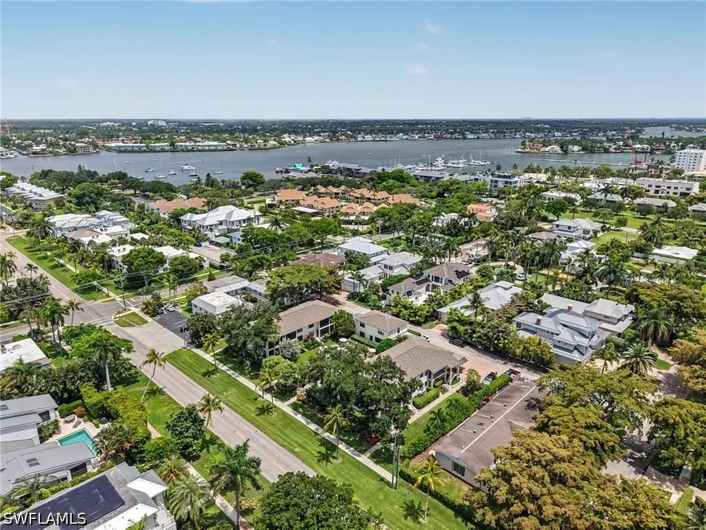 722 10th Avenue S Naples FL 34102