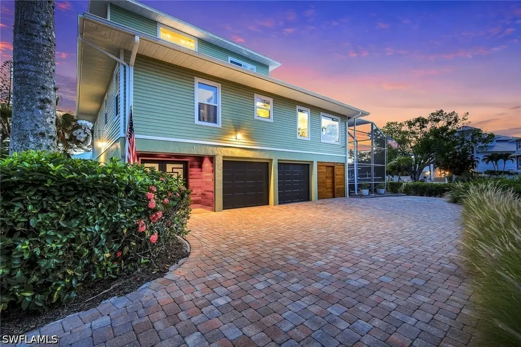 3858 Riviera Circle Bonita Springs FL 34134