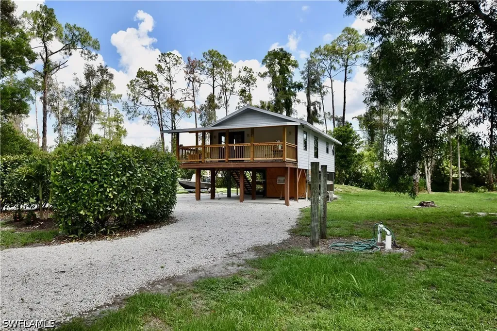 1725 Acremaker Road Naples FL 34120