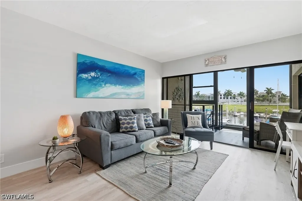 803 River Point Drive Naples FL 34102