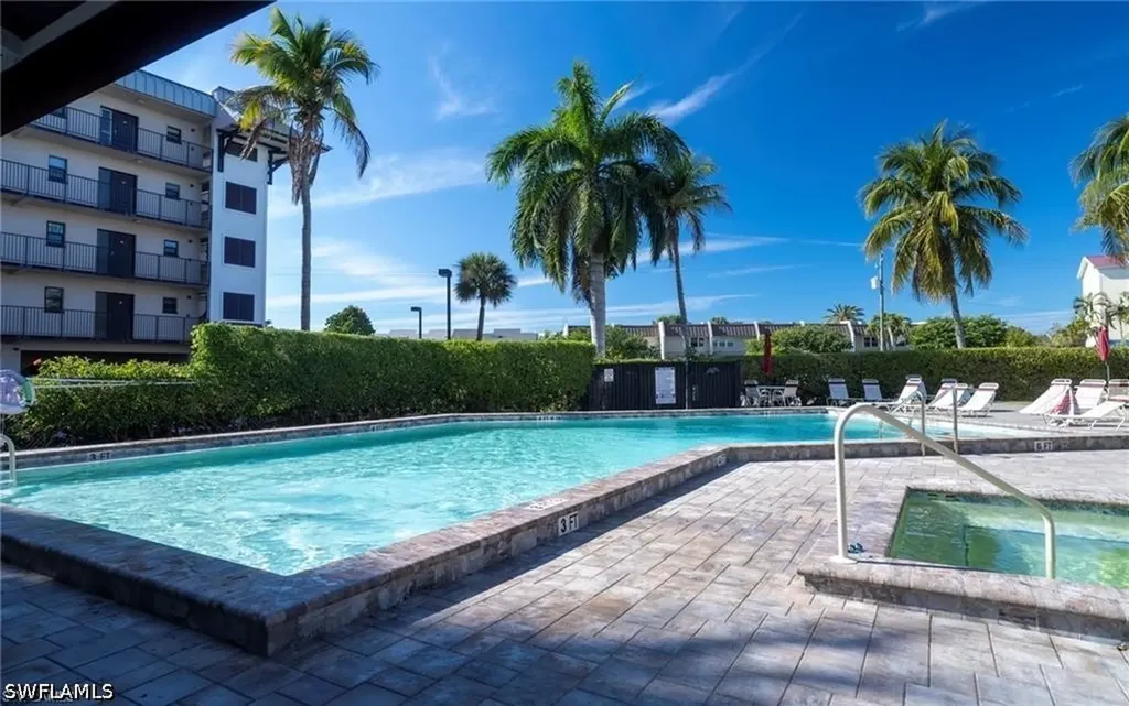803 River Point Drive Naples FL 34102