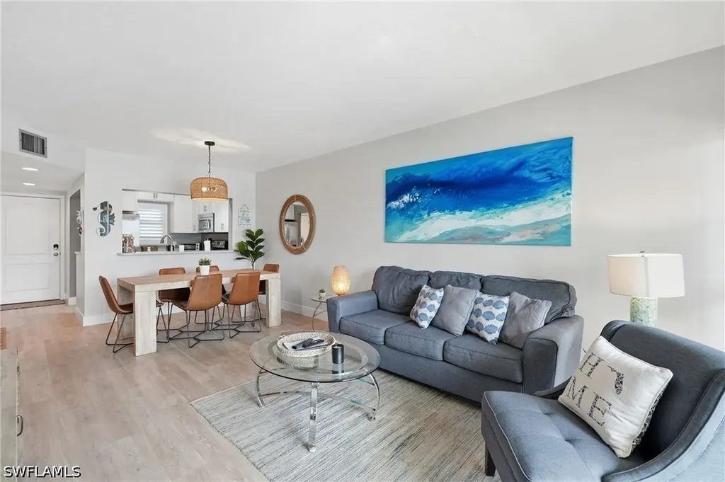 803 River Point Drive Naples FL 34102