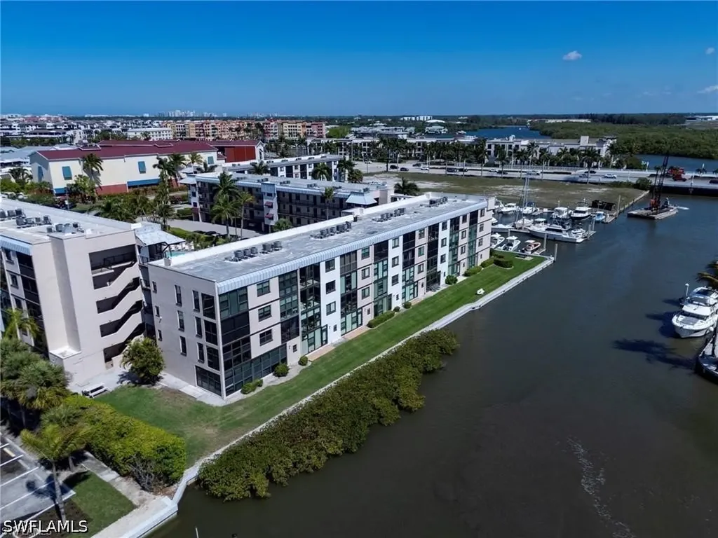 803 River Point Drive Naples FL 34102
