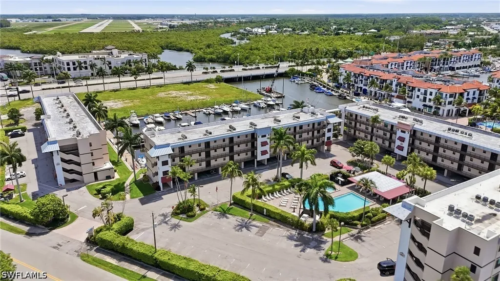 803 River Point Drive Naples FL 34102
