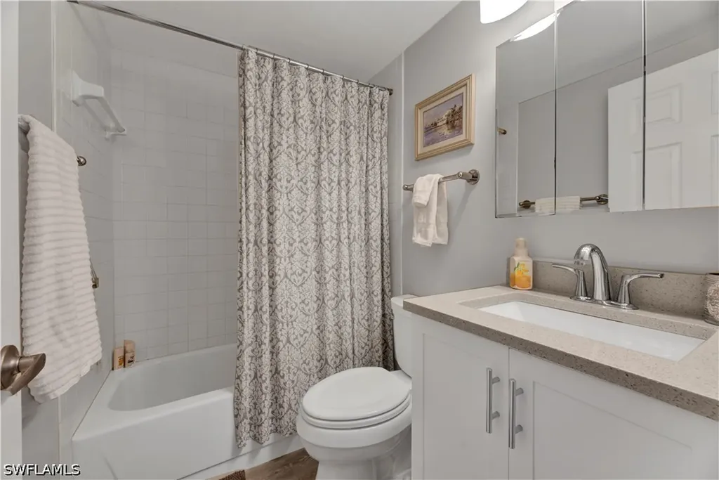803 River Point Drive Naples FL 34102