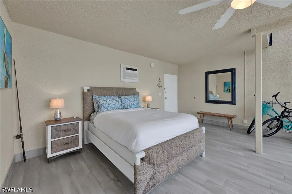 803 River Point Drive Naples FL 34102