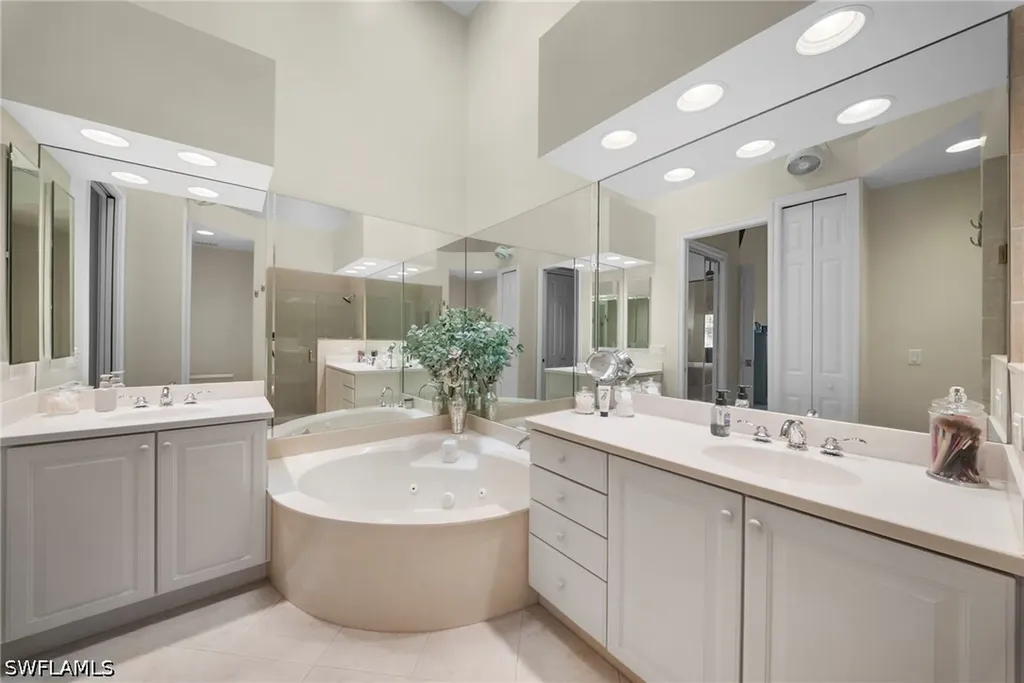 7854 Hawthorne Terrace Naples FL 34113