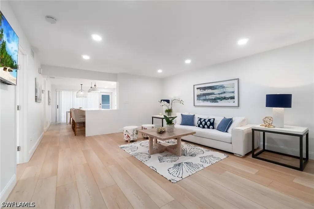 1222 Gordon Drive Naples FL 34102