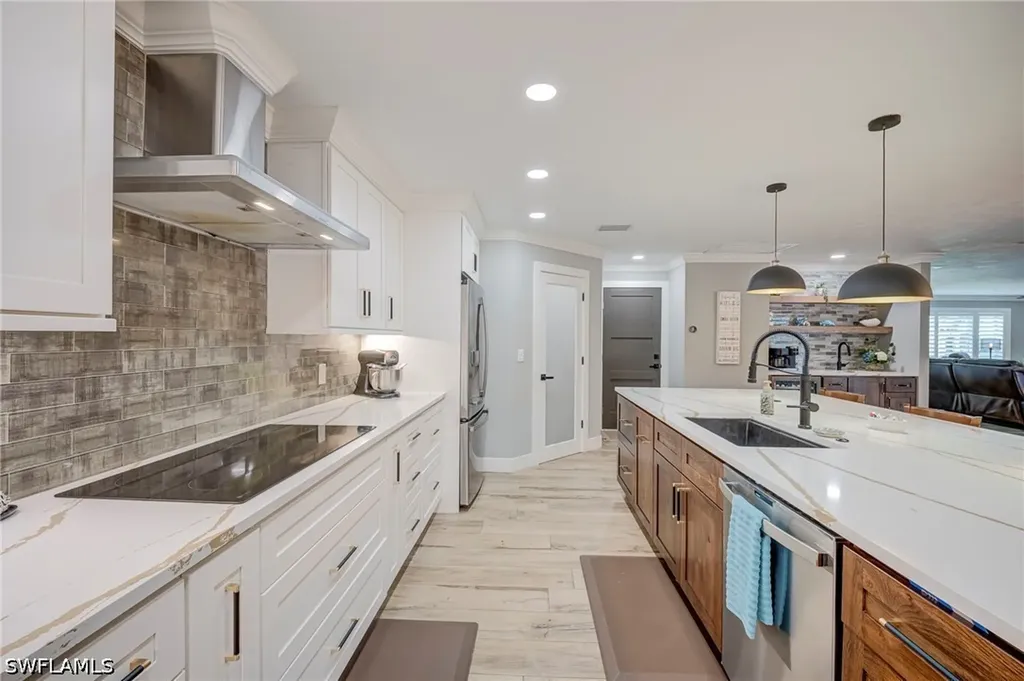 1820 SE 36th Terrace Cape Coral FL 33904