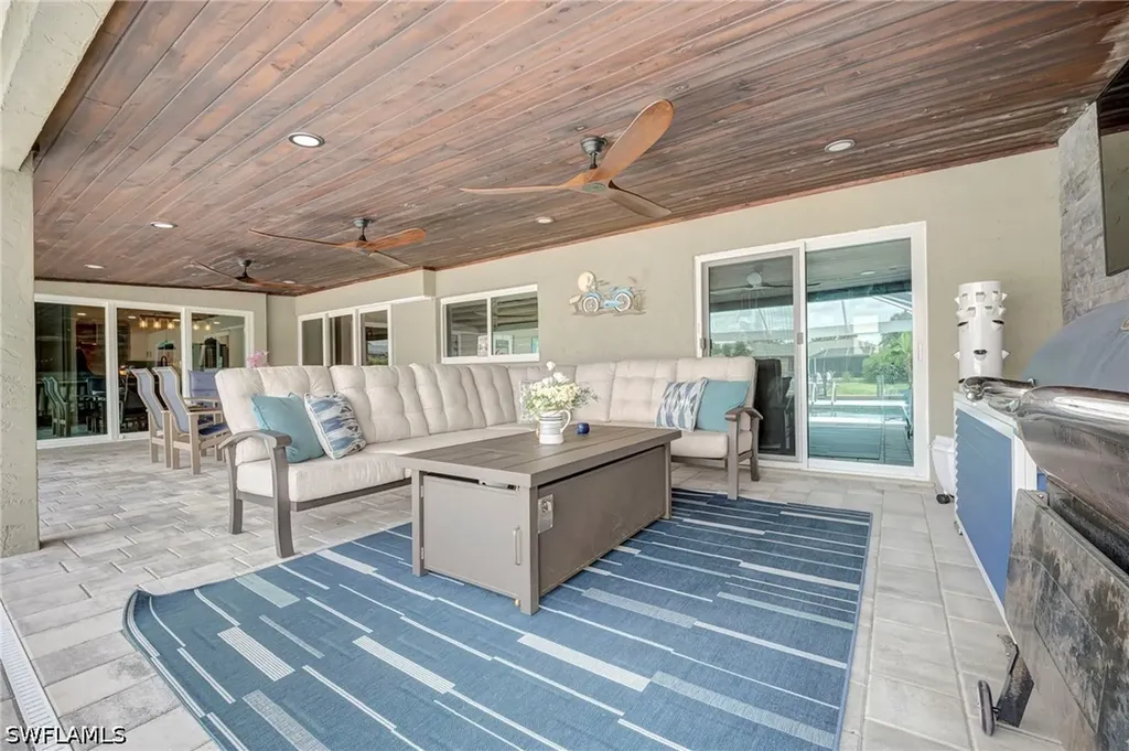 1820 SE 36th Terrace Cape Coral FL 33904