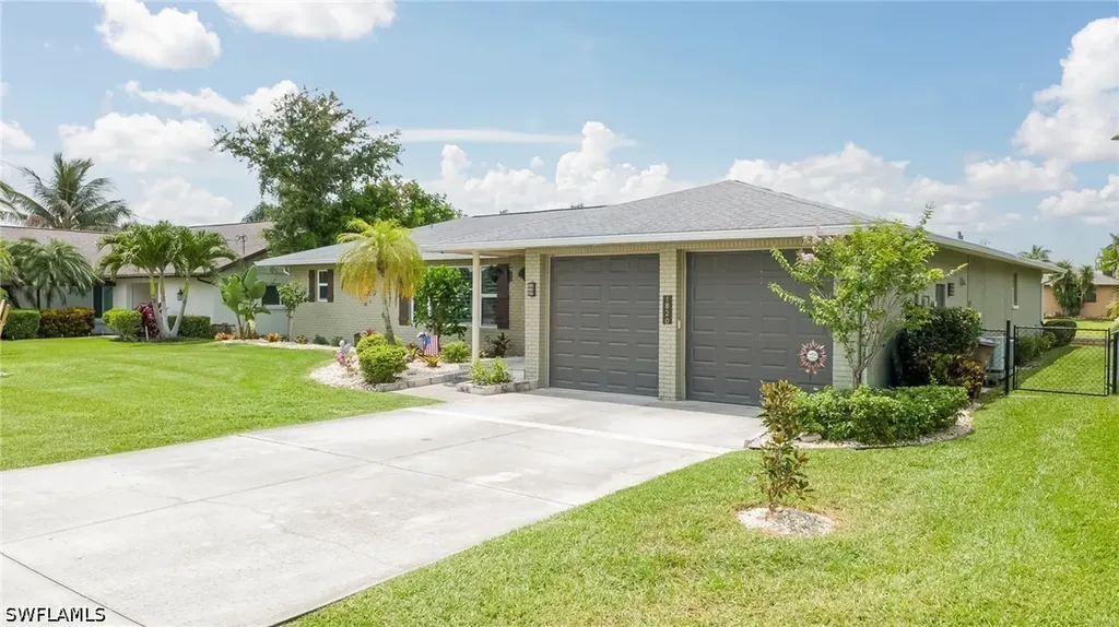 1820 SE 36th Terrace Cape Coral FL 33904