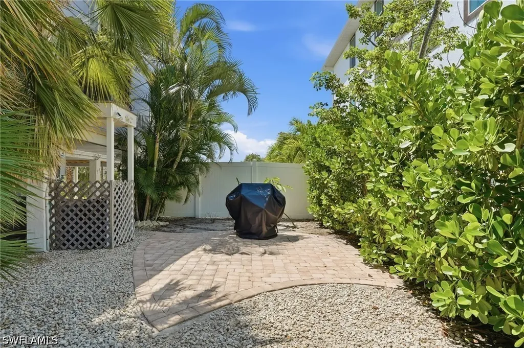 21560 Widgeon Terrace Fort Myers Beach FL 33931
