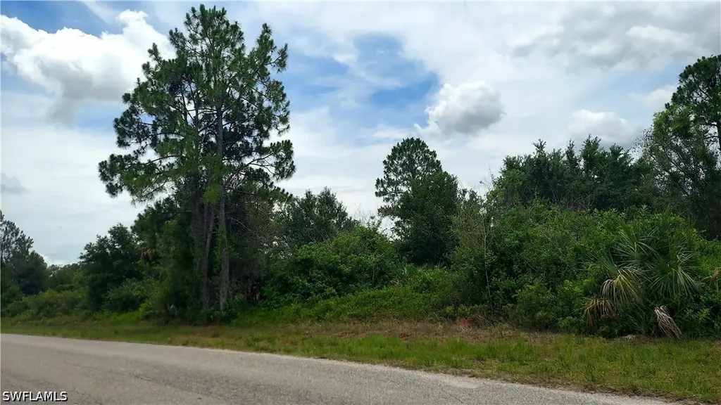 3302 E 12th Street Lehigh Acres FL 33972