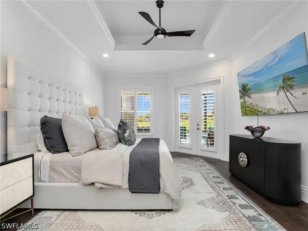 2944 Gardens Boulevard Naples FL 34105