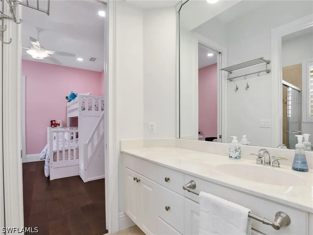 2944 Gardens Boulevard Naples FL 34105