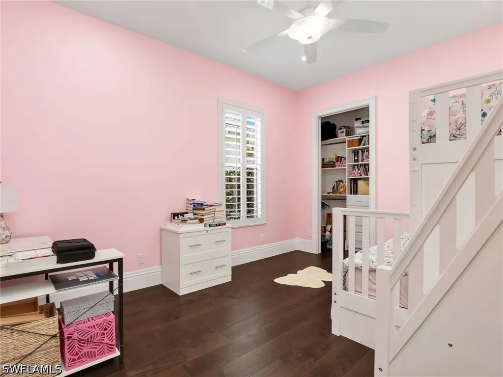 2944 Gardens Boulevard Naples FL 34105