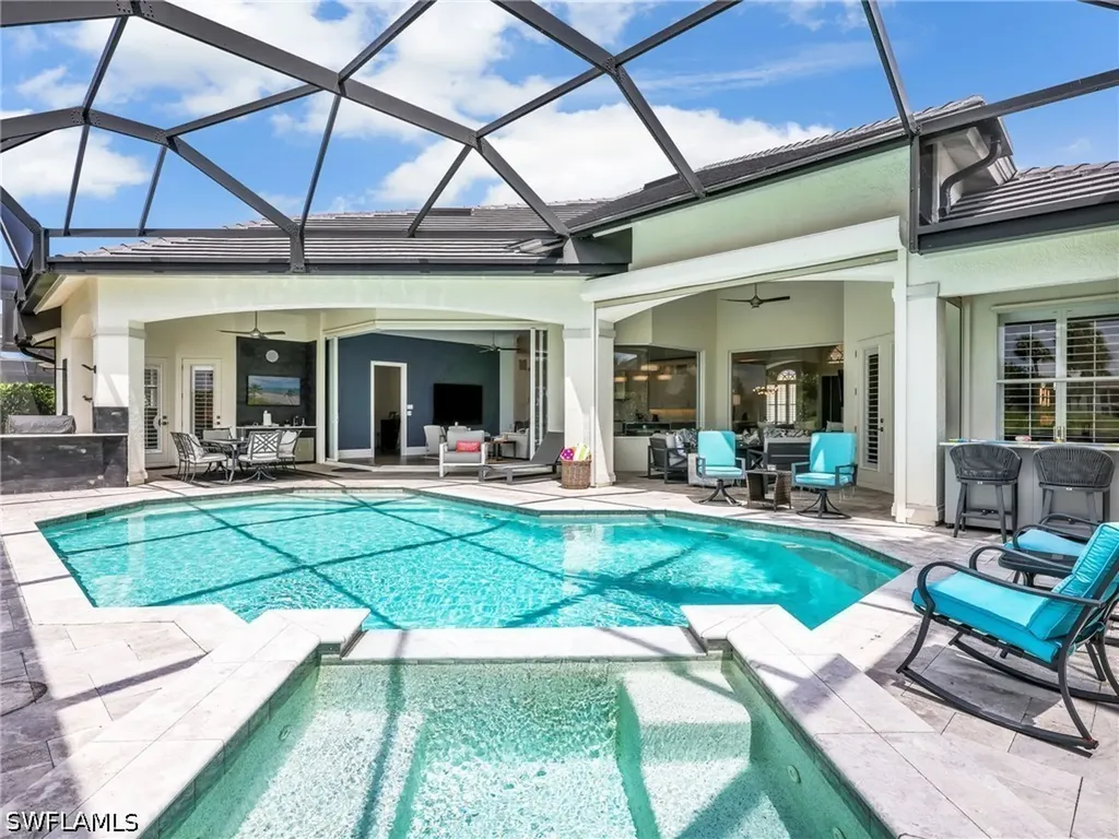 2944 Gardens Boulevard Naples FL 34105