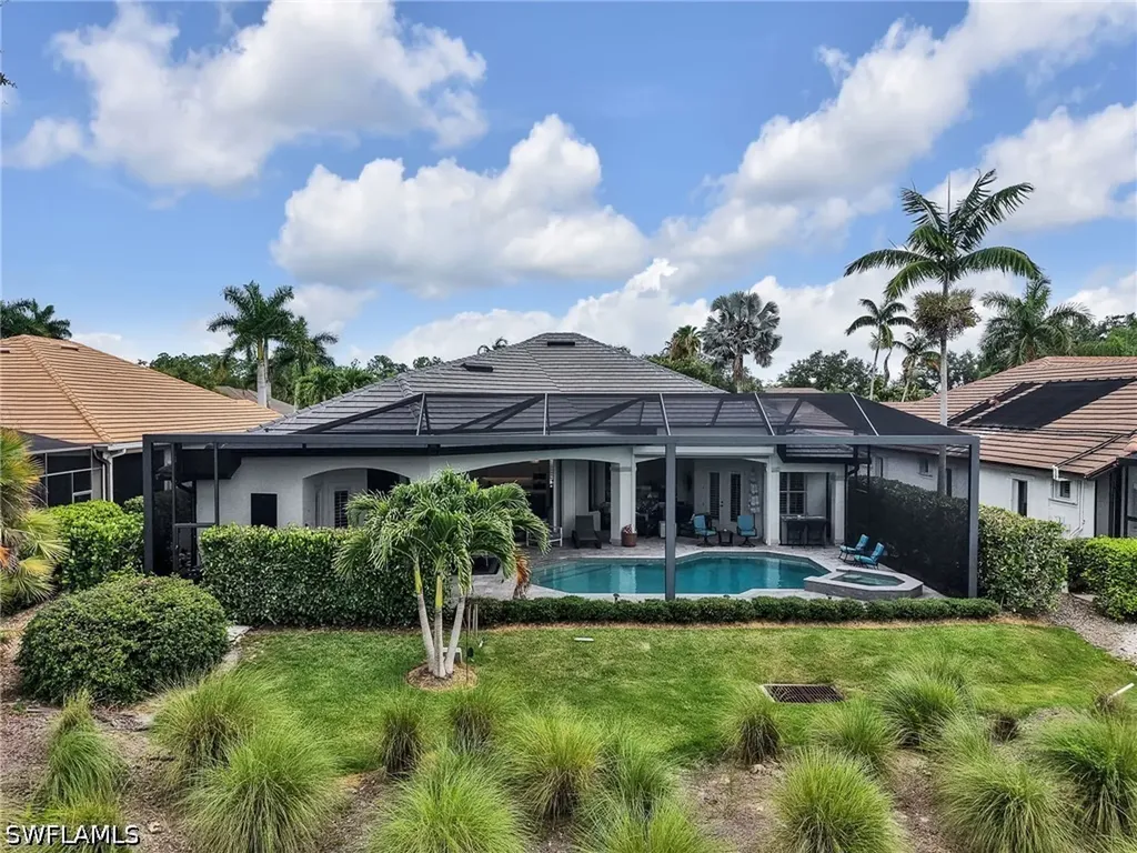 2944 Gardens Boulevard Naples FL 34105