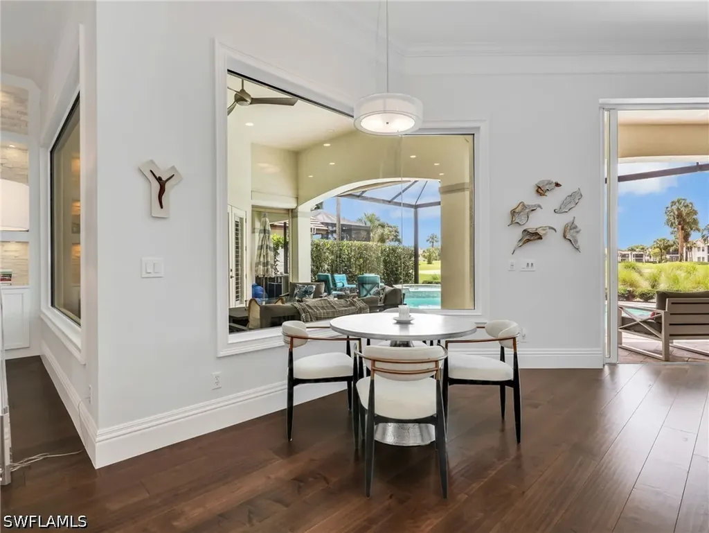 2944 Gardens Boulevard Naples FL 34105
