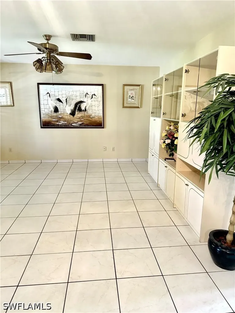 704 106th Avenue N Naples FL 34108