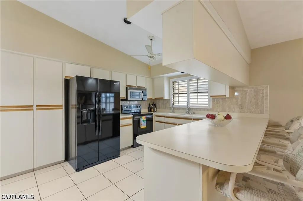 704 106th Avenue N Naples FL 34108