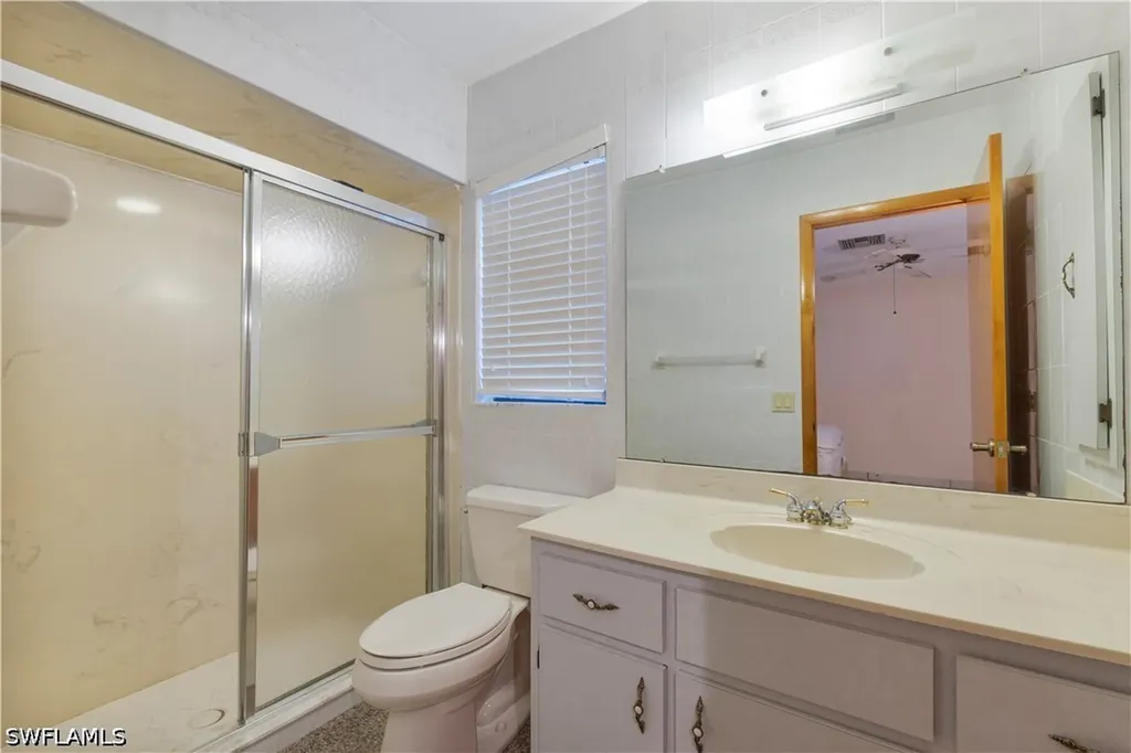 704 106th Avenue N Naples FL 34108