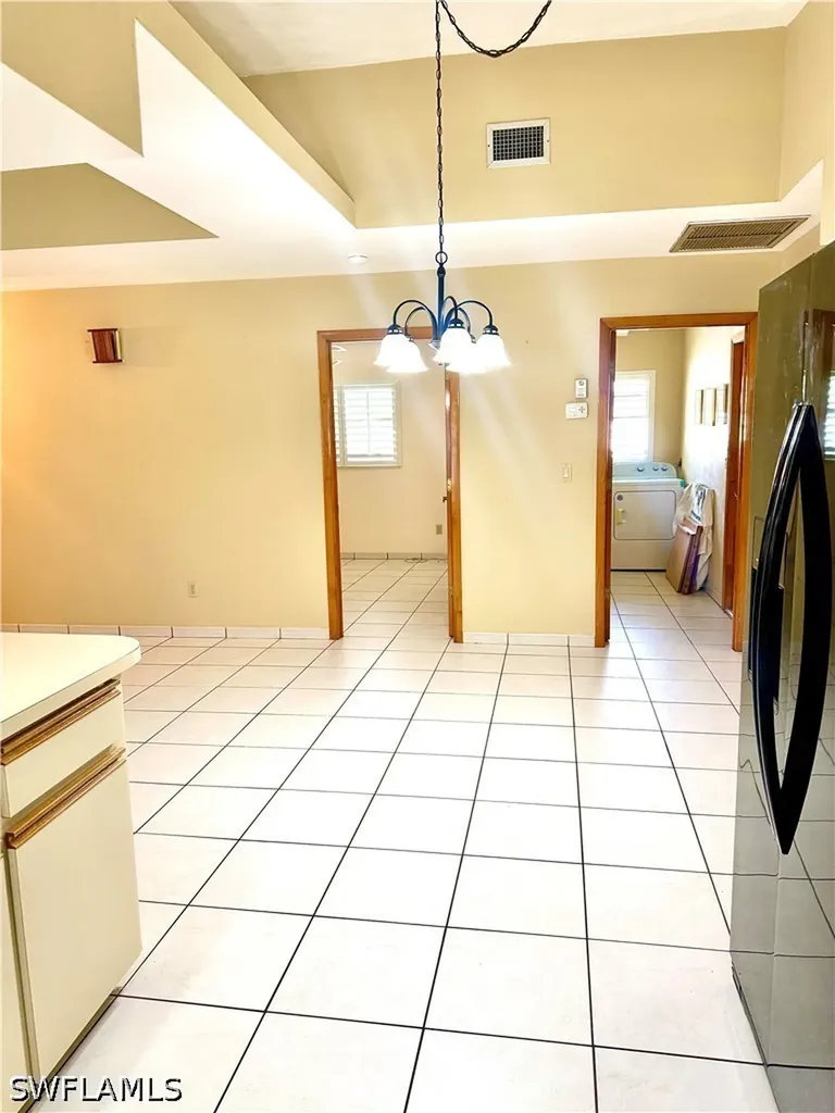 704 106th Avenue N Naples FL 34108