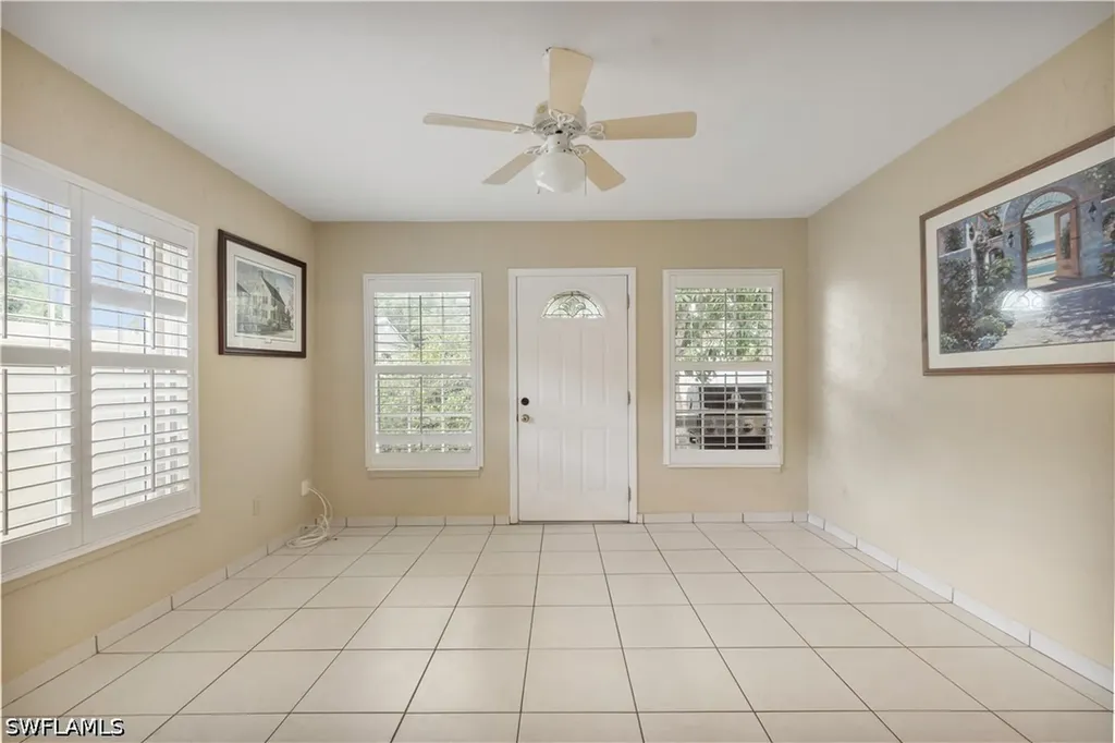 704 106th Avenue N Naples FL 34108