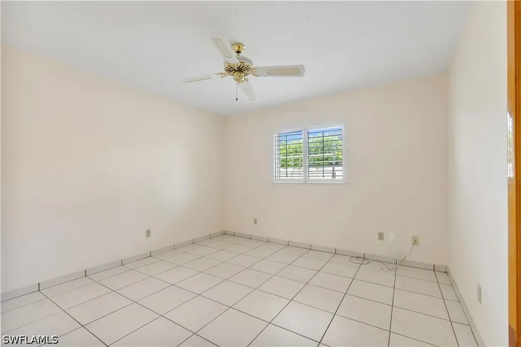 704 106th Avenue N Naples FL 34108