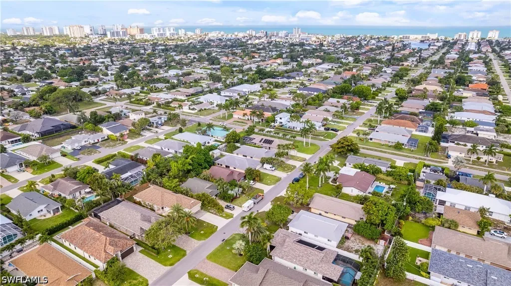 704 106th Avenue N Naples FL 34108