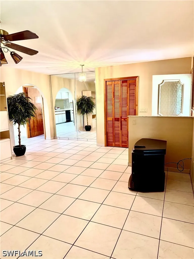 704 106th Avenue N Naples FL 34108