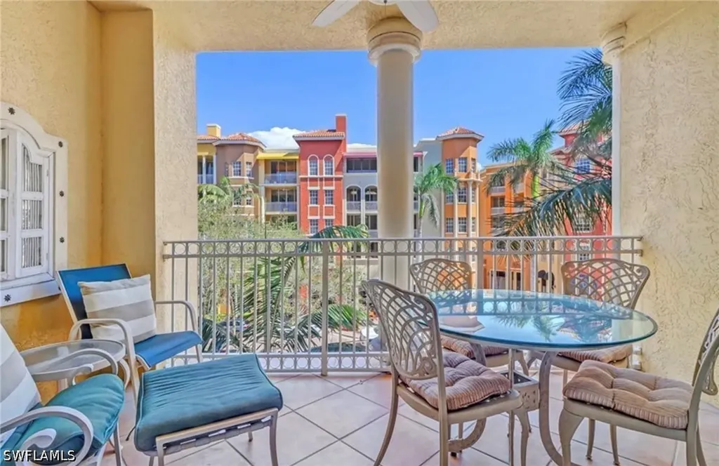410 Bayfront Place Naples FL 34102