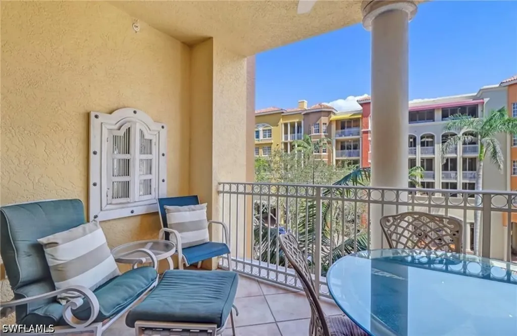 410 Bayfront Place Naples FL 34102