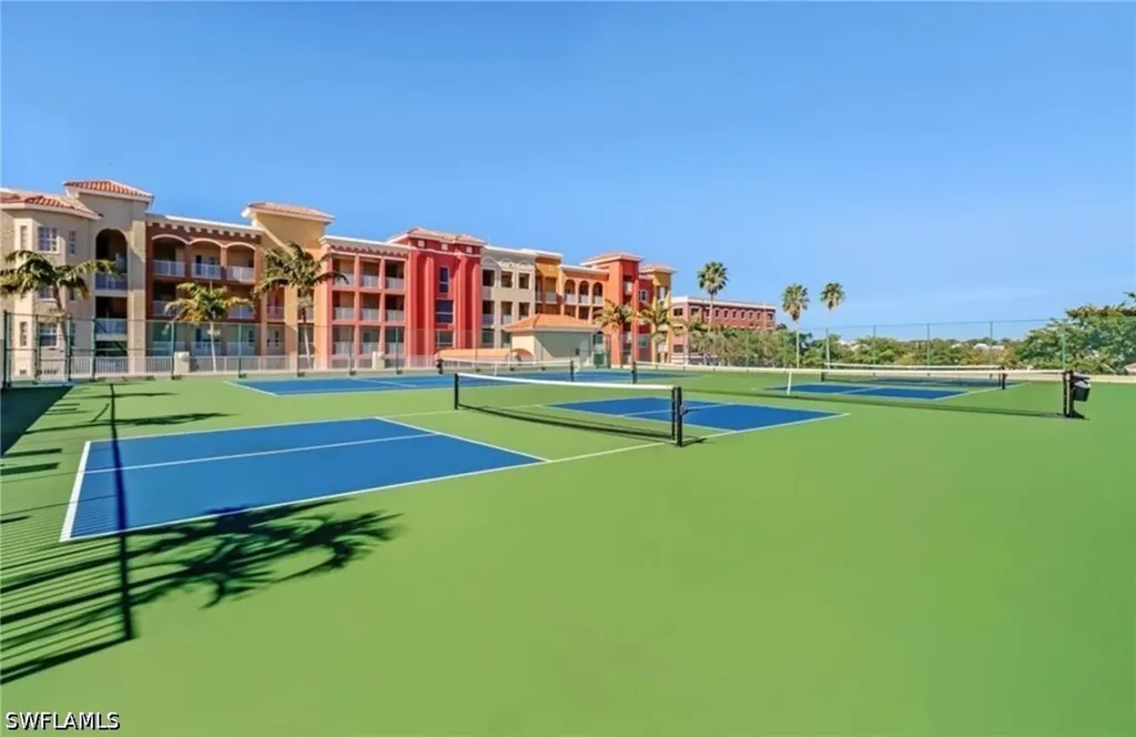410 Bayfront Place Naples FL 34102