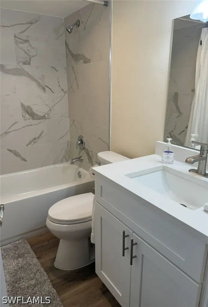 1900 Alamanda Drive Naples FL 34102