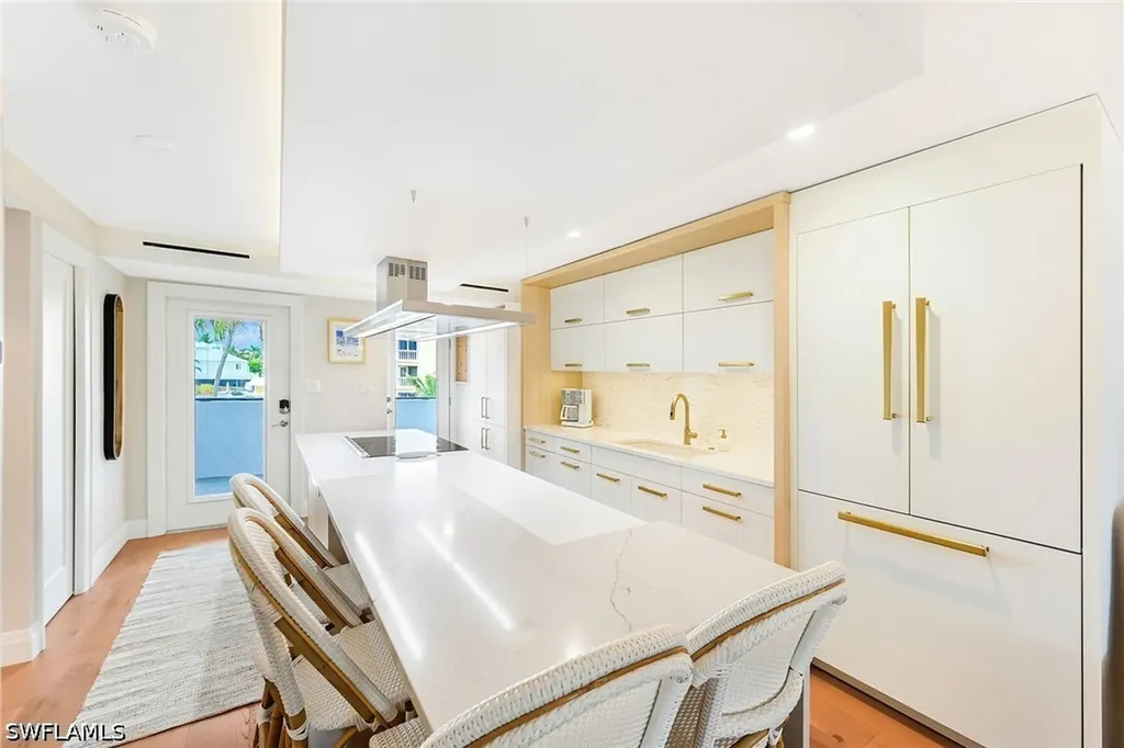 250 7th Avenue S Naples FL 34102