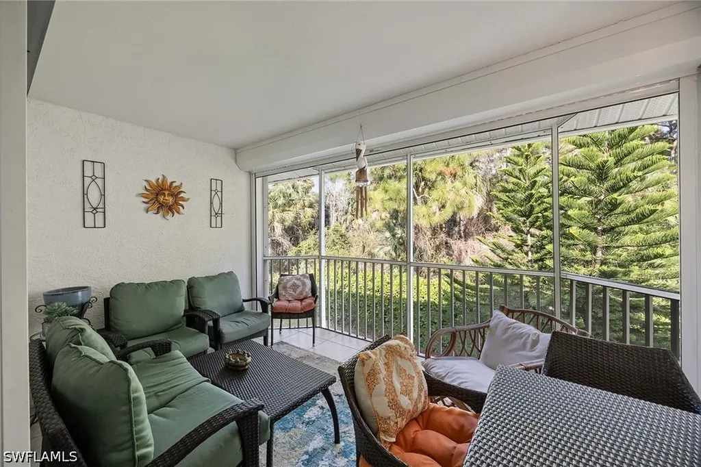 640 Luisa Lane Naples FL 34104