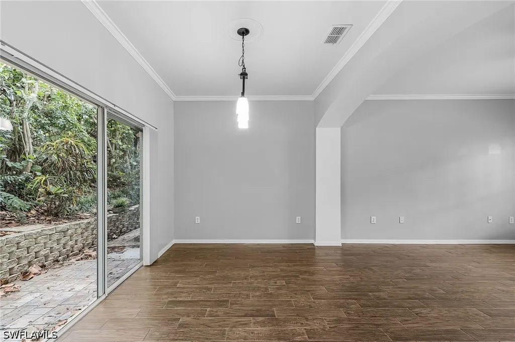 3258 Tamara Drive Naples FL 34109