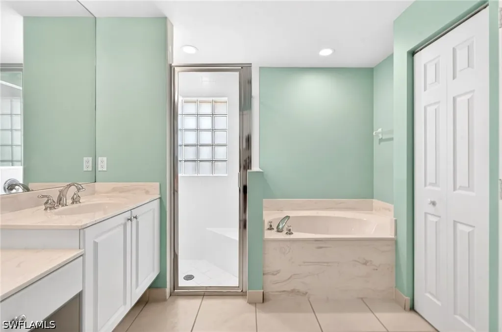 8816 Cascades Isle Boulevard Estero FL 33928
