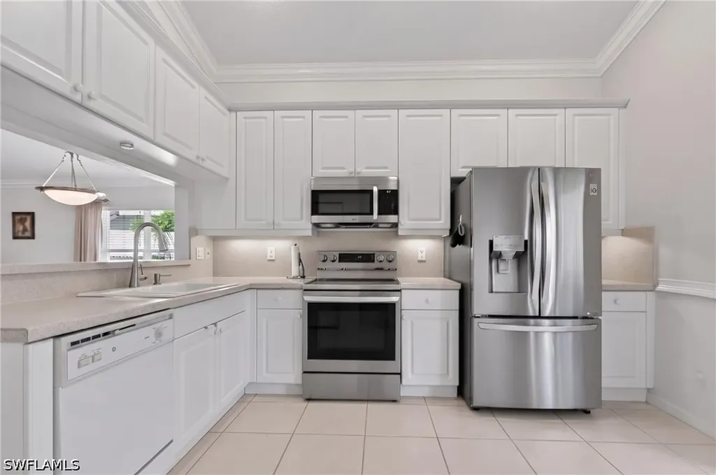 8816 Cascades Isle Boulevard Estero FL 33928