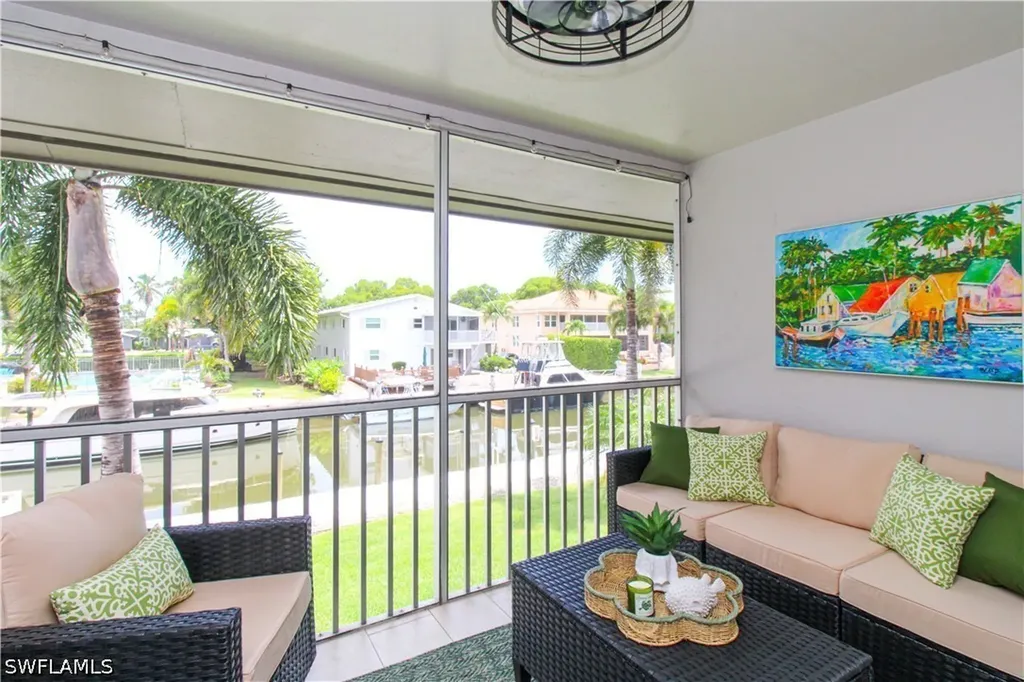 1686 Blue Point Avenue Naples FL 34102