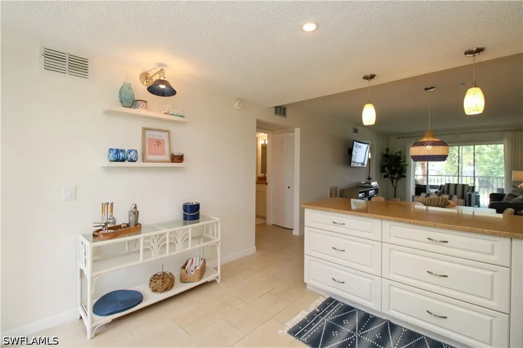 1686 Blue Point Avenue Naples FL 34102