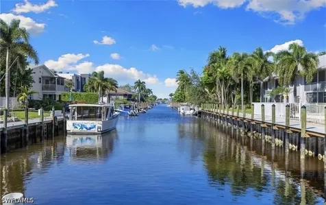 1686 Blue Point Avenue Naples FL 34102