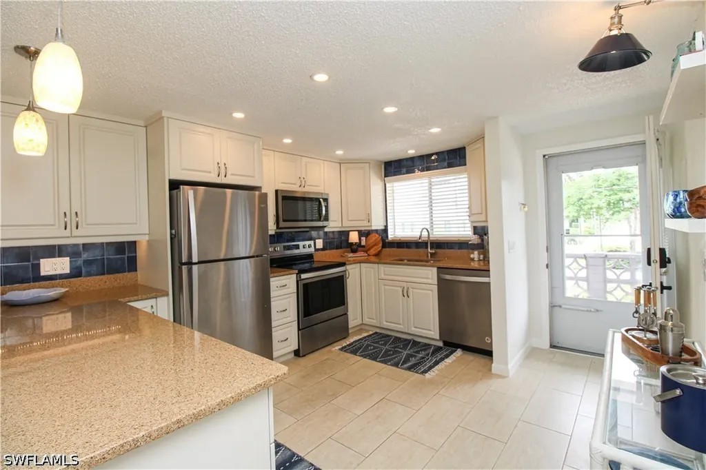 1686 Blue Point Avenue Naples FL 34102