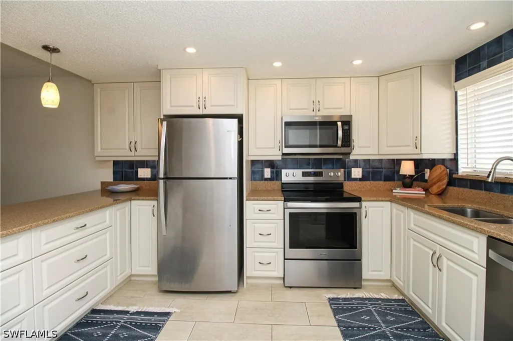 1686 Blue Point Avenue Naples FL 34102