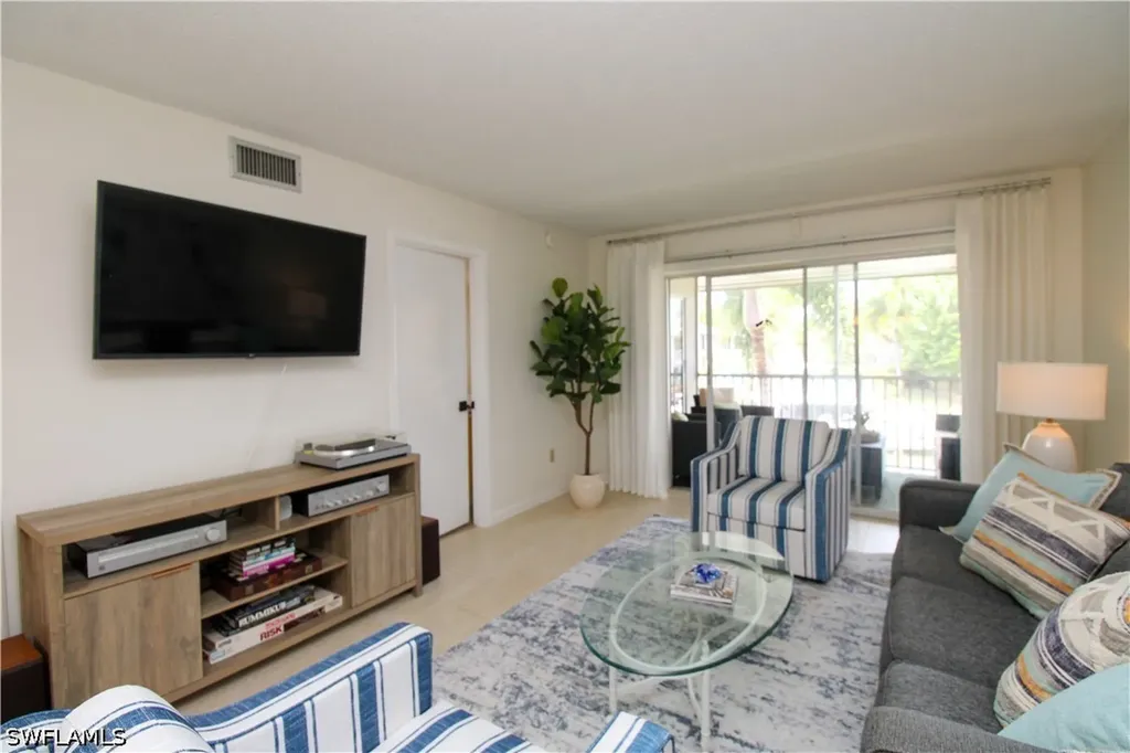 1686 Blue Point Avenue Naples FL 34102