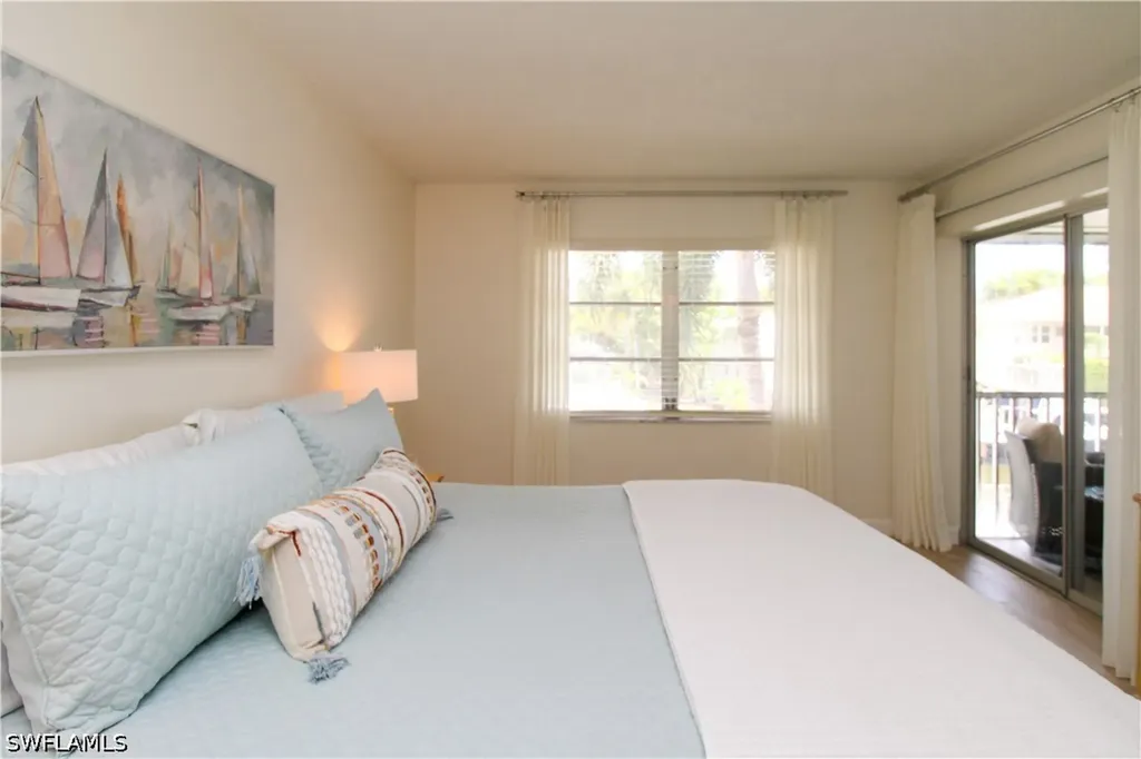 1686 Blue Point Avenue Naples FL 34102