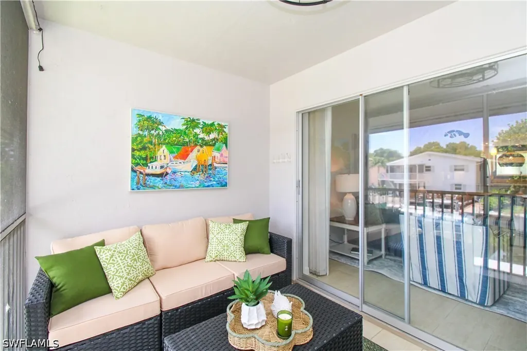 1686 Blue Point Avenue Naples FL 34102