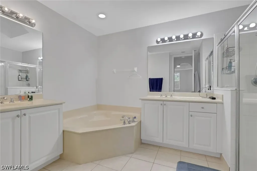 1335 Mariposa Circle Naples FL 34105