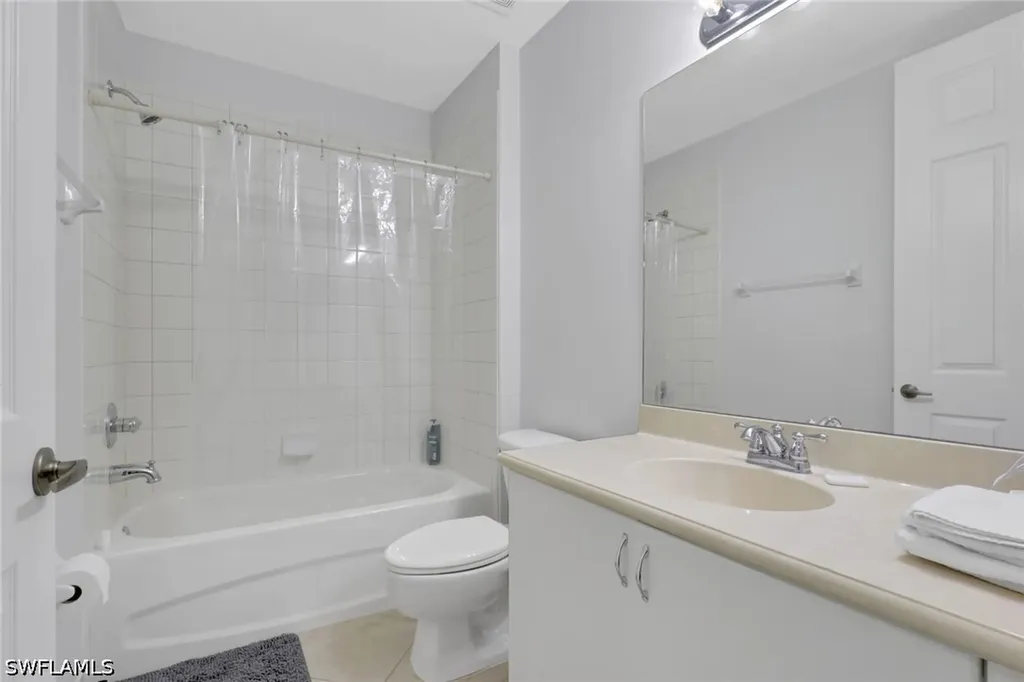 1335 Mariposa Circle Naples FL 34105